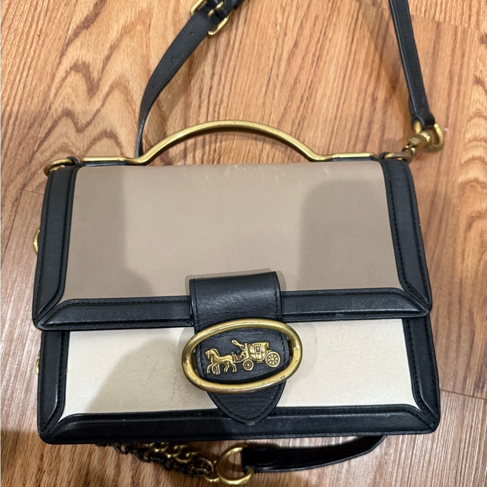 Elegant Black and Cream Women's Bag